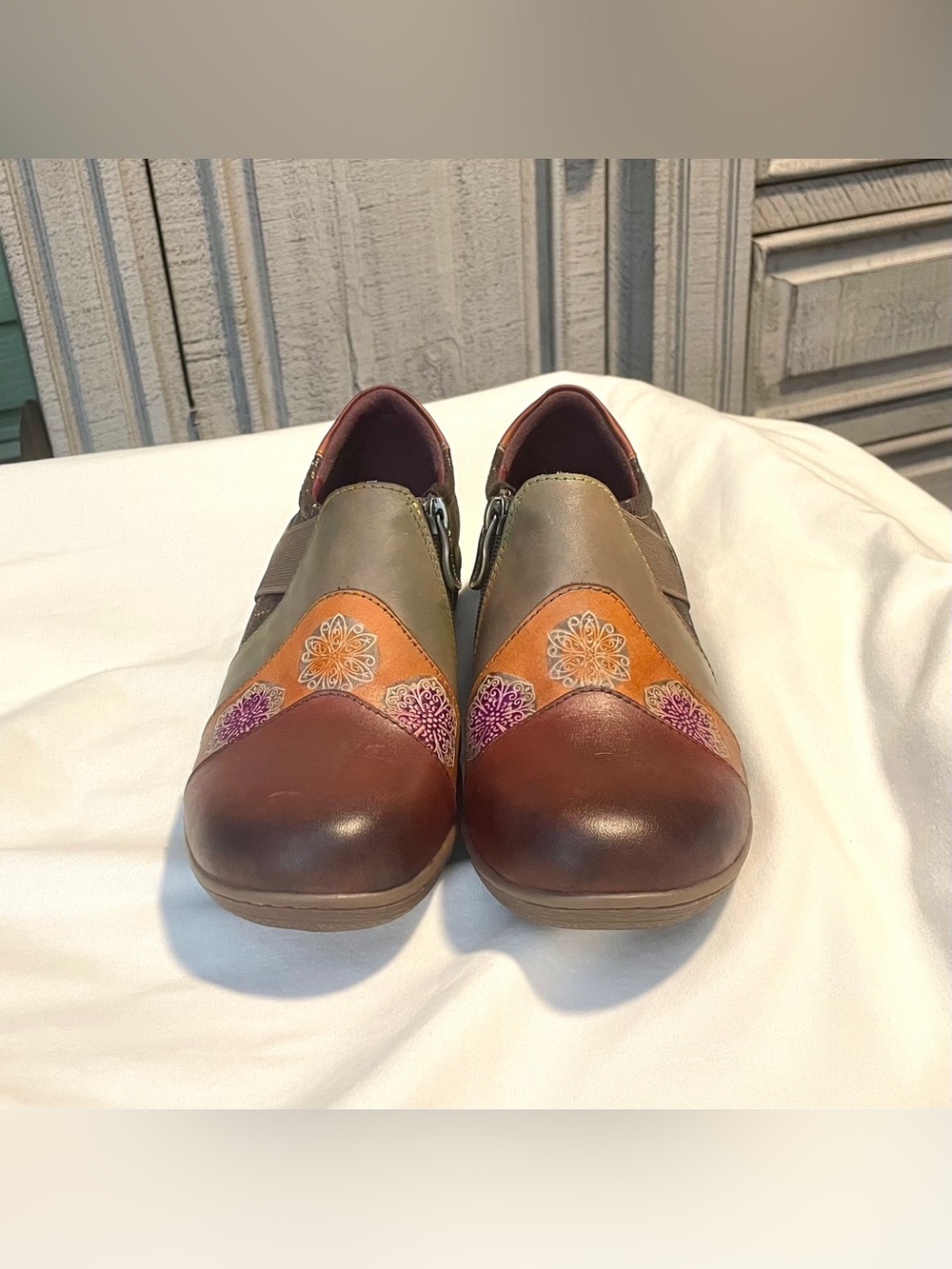 NWOB L’Artiste by Spring Step Lata Leather Shoes Wmn Sz 7.5(38) - Slip-on/Zipper